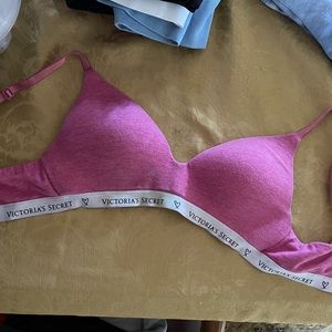Victoria Secret Sports Bra